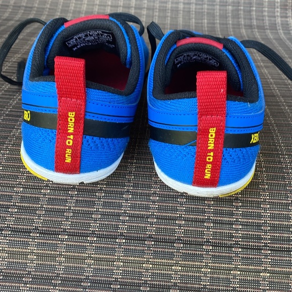 Xero shoes Born to Run size 6 1/2. Bright blue, excellent condition - Picture 6 of 6
